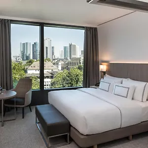 Hotel Melia Frankfurt, Francfort-sur-le-Main